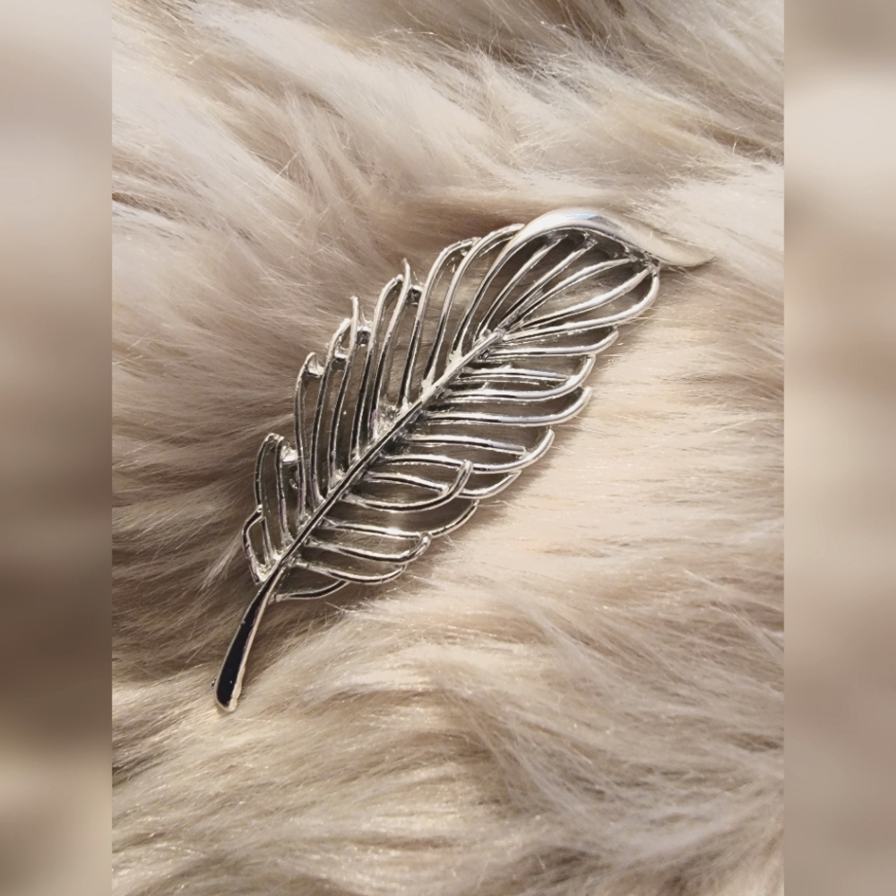 Vintage Gerry's Silver Feather Brooch